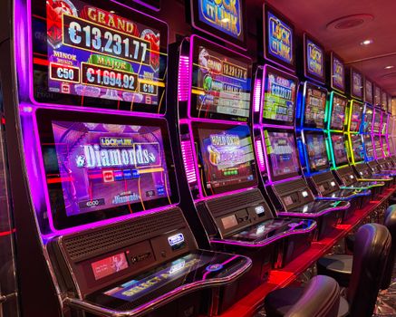 Unlocking Slot Magic: How Casino Bonus Features Boost Gameplay & Wins